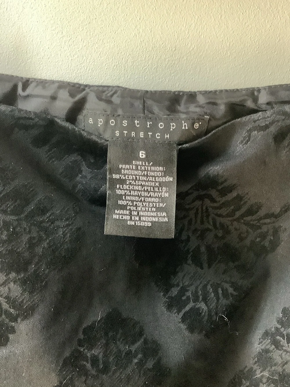 Apostrophe Black Damask Jacquard Pencil Skirt